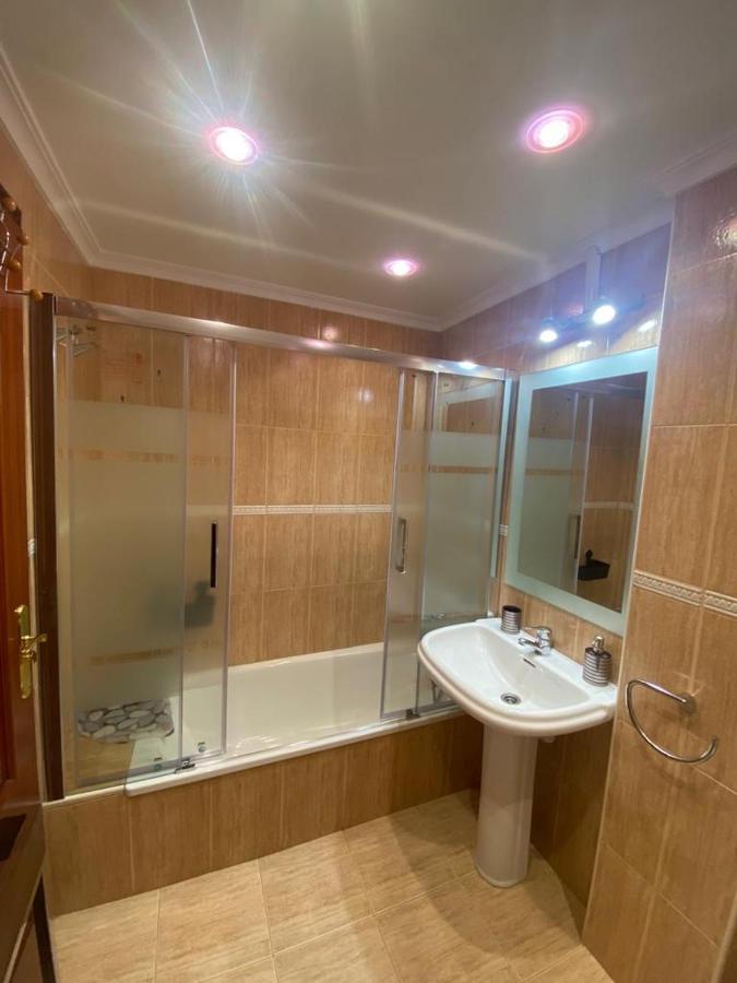 Apartamento En Complejo Residencial Rovacias コミージャス エクステリア 写真